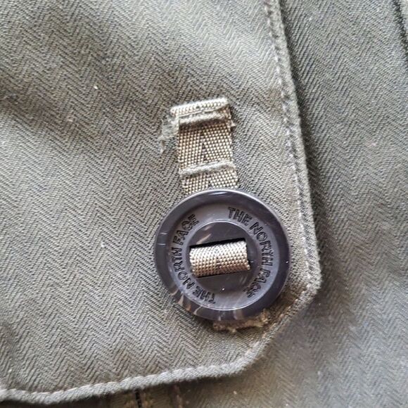 Northface Women's Green Parka Chic Feminine Winter Puffer Faux Fur Trim Size S - Picture 2 of 8